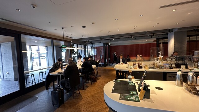 STARBUCKS COFFEE Minami Aoyama 2 Chome Ten - Gaiemmae/Cafe