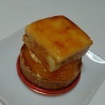 レ・グーテ - フレッシュなオレンジとなめらかカスタードクリームが絶妙、シブースト370円