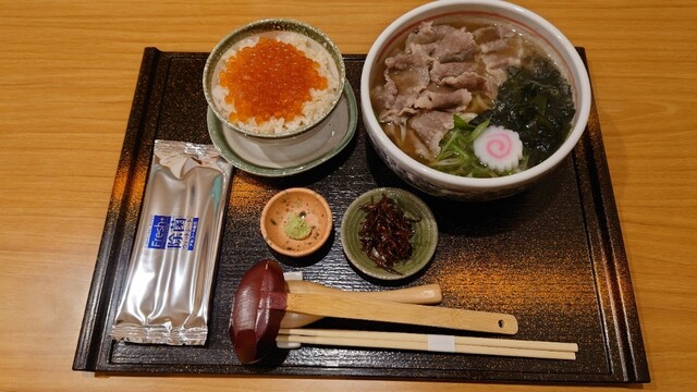 いくら家丼 頂 （イクラヤドン） - 明石/海鮮丼 | 食べログ
