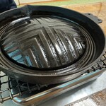 ジンギスカン・シロー - この鍋はこちらの店主が考案したもの！！