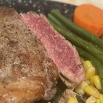 リトルマギー - 断面　焼き方はミディアムレア