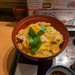 鴨屋 そば香 - 親子丼（985円）