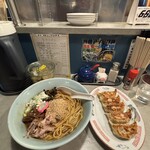 ラーメン･餃子 ハナウタ - 