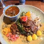 CURRY&NOBLE強い女 - 