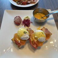 ポム・ダダン - 