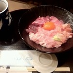 寿司茶屋 すし活 - すし活丼（別途お吸い物付き）