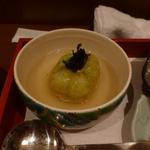 野菜割烹 あき吉 - 枝豆饅頭餡かけ