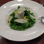 ピッツェリア ファッブリカ 1090 - 仏産グリンピースと春野菜とペコリーノチーズ