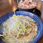 ニボシの恵 - あっさりネギだけらーめん+ こぼれ花かつお飯セット