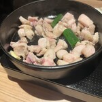 おさ亭 - 鴨の油をじっくり出す