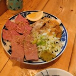 もつ焼 でん - 刺身盛り合わせ