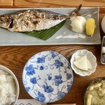 海の見えるごはん屋 - 