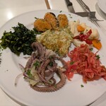 チーロ - 前菜。彩りキレイ。どれも美味。イカ足？めっちゃ柔らかい。