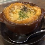 キッチン あずま - オニオングラタンスープ　500円