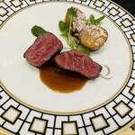 クイントカント - 美味しいお肉に舌鼓。あ、メッセージしますね〜！待っててね^_^