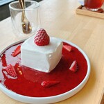 RAMEN VILLAGE CAFE - メルティーショートケーキ