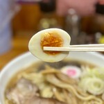 綾瀬 大勝軒 - 固茹で玉子半分