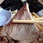 ケンチャンラーメン - チャーシュー。