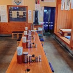 ケンチャンラーメン - 一番乗りの店内。