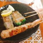 てっぽう - ★お任せ 串焼き 1800円 エビ ピーマンの肉詰め オクラ アスパラ 等、 サイズも小さく 1本300円は高すぎ！