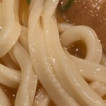手造りうどん 楽々 - 蕎麦のように角が立つ　うどん麺　とても美味しい◎