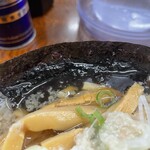 中華そば 雲ノ糸 - 『煮干し中華(太麺こってり)』ののり