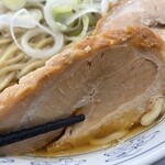 中華そば 雲ノ糸 - 『煮干し中華(細麺あっさり)』のチャーシュー