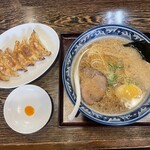 東風亭 - 餃子、東風麺