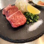 炭火焼肉ホルモン 笑う門には肉来る 町屋店 - 