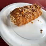 シェ サガラ - カスタードコロネ