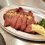 炭火焼肉ホルモン 笑う門には肉来る 町屋店 - 