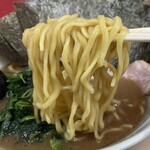 らーめん武道家 口 - 麺