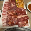 焼肉一番 団楽 - バラエティ大皿盛り。