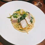 ダ マッサ - スパゲトーニ　寒ブリ　葉玉ねぎ