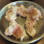 炭火ホルモン壱 - 塩シマ腸（柚子胡椒orわさびで頂きます）