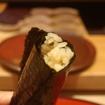 鮨 しみづ - 炊き立てのシャリと山葵の巻物