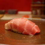 鮨 しみづ - 26日間熟成 千葉県勝浦産本鮪中トロ