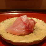 鮨 しみづ - 豊後水道産イサキ