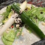 空心 - シャキッとした新鮮野菜とタレが絶妙、巻き巻きして食べました、とても美味しいです