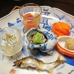 しのはら - 八寸　鮎塩焼き、おから、トマトの甘露煮、蛸オクラタタキ、隠元胡麻和え