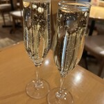 タベルナ デル ヴィットリオ - なみなみスパークリング