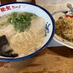 佐賀ラーメン 喰道楽 - 