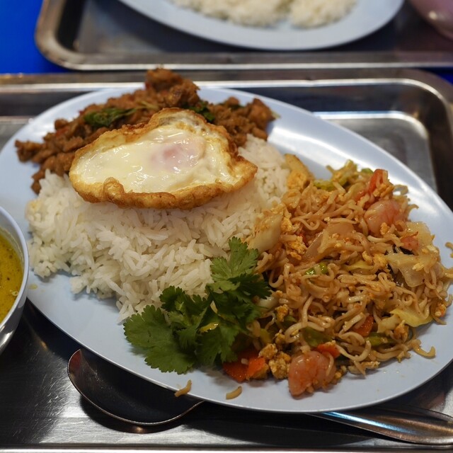 タイごはん 泉州屋台 - 芝公園/タイ料理 | 食べログ