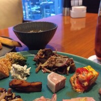 アトモス･イタリアンダイニング - 前菜いろいろ