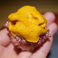 弐ノ蔵 - 一瞬にしてミネラルと化す雲丹、そのコクとトロの旨みでシャリを染め上げる！
                      これぞ余韻高い最高の贅沢、、