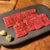 カルネジーオ イースト - 