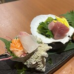 海鮮炉ばた 囲炉裏や 魚八 - 