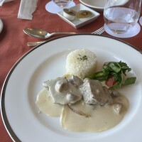 ホテルオークラレストラン新宿 ワイン＆ダイニング デューク - 仔牛のクリーム煮