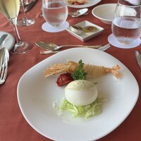 ホテルオークラレストラン新宿 ワイン＆ダイニング デューク - 海老のカダイフ巻とラタトゥイユ　ウッフ・モレを添えて