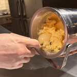 鉄板焼 BF - 自家製アイスクリーム　ハーゲンダッツより高級感ある味